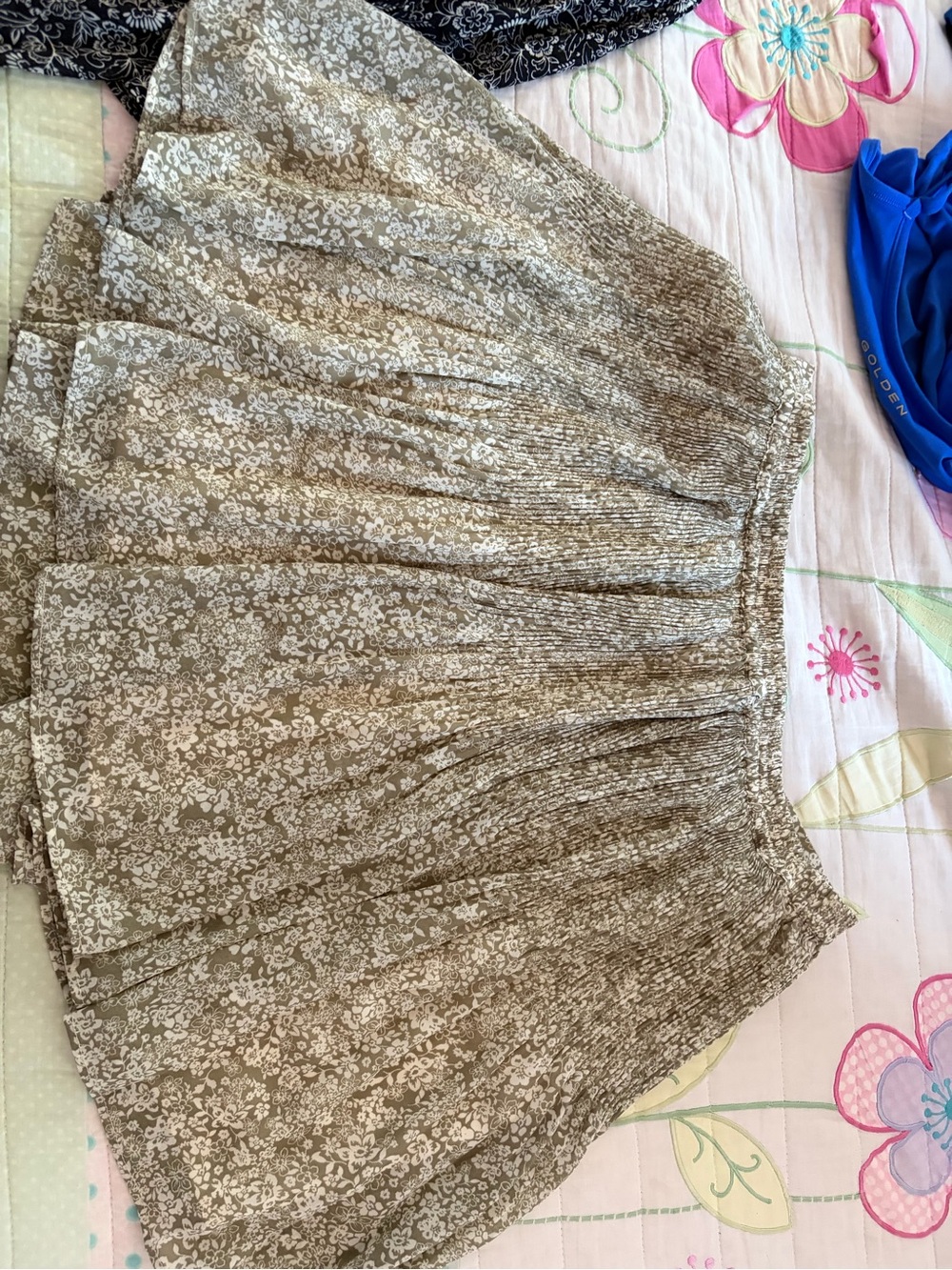 Dynamite Beige Floral Smocked Circle Skirt